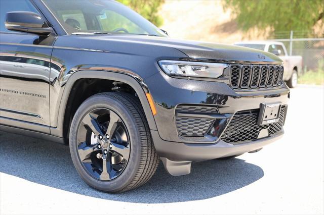 new 2024 Jeep Grand Cherokee car, priced at $40,825