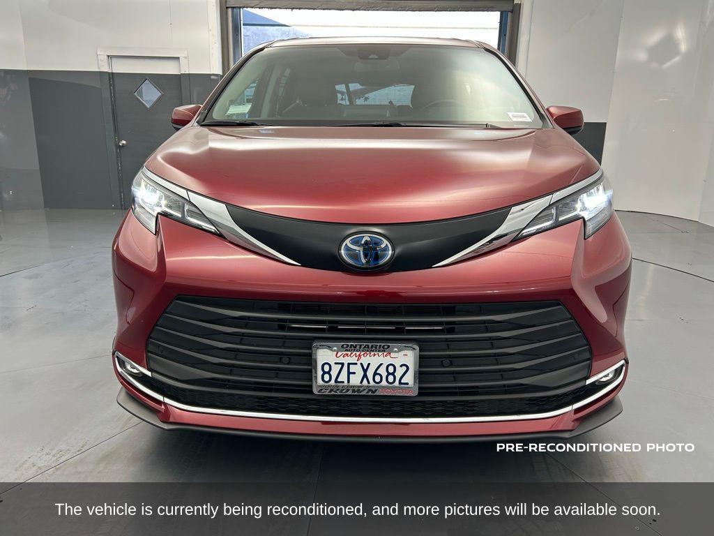 used 2022 Toyota Sienna car, priced at $39,461