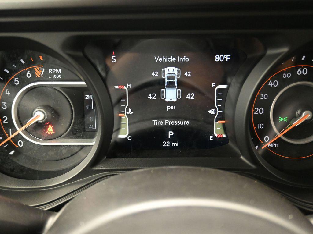 new 2025 Jeep Gladiator car, priced at $47,143