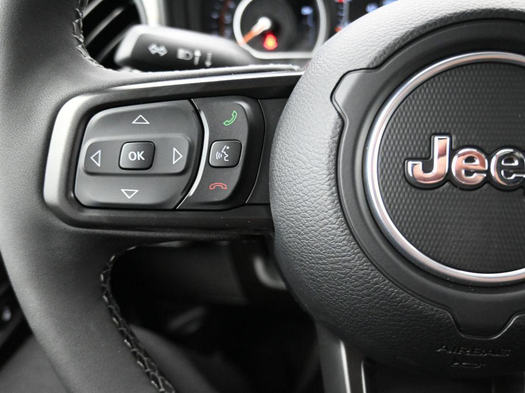 new 2025 Jeep Gladiator car, priced at $47,143