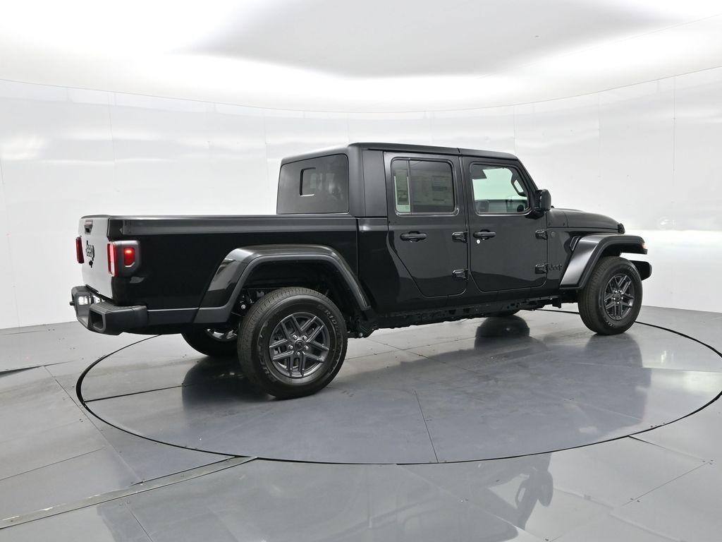 new 2025 Jeep Gladiator car, priced at $42,045