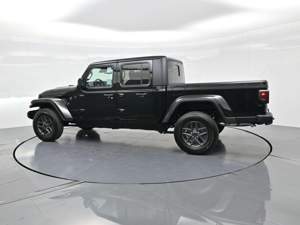 new 2025 Jeep Gladiator car, priced at $42,045