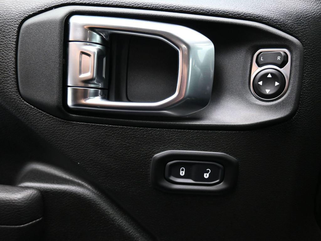 new 2025 Jeep Gladiator car, priced at $47,143