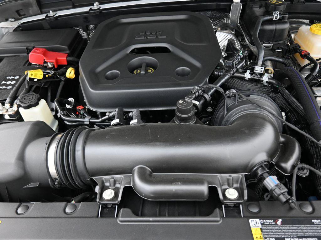 new 2025 Jeep Wrangler car, priced at $47,120