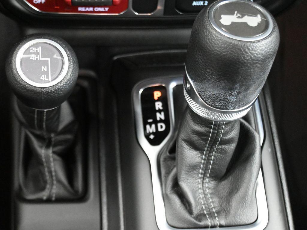 new 2025 Jeep Wrangler car, priced at $47,120