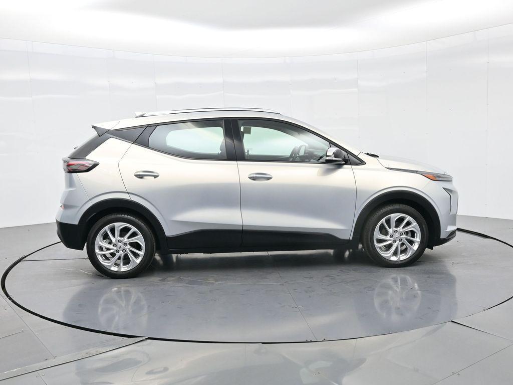 used 2022 Chevrolet Bolt EUV car, priced at $16,227