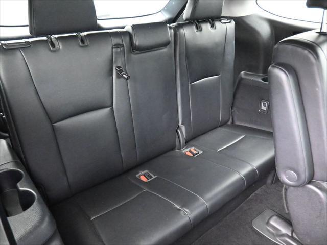 used 2022 Toyota Highlander car, priced at $34,693