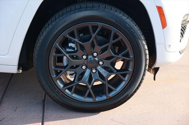new 2025 Jeep Grand Cherokee 4xe car, priced at $78,990