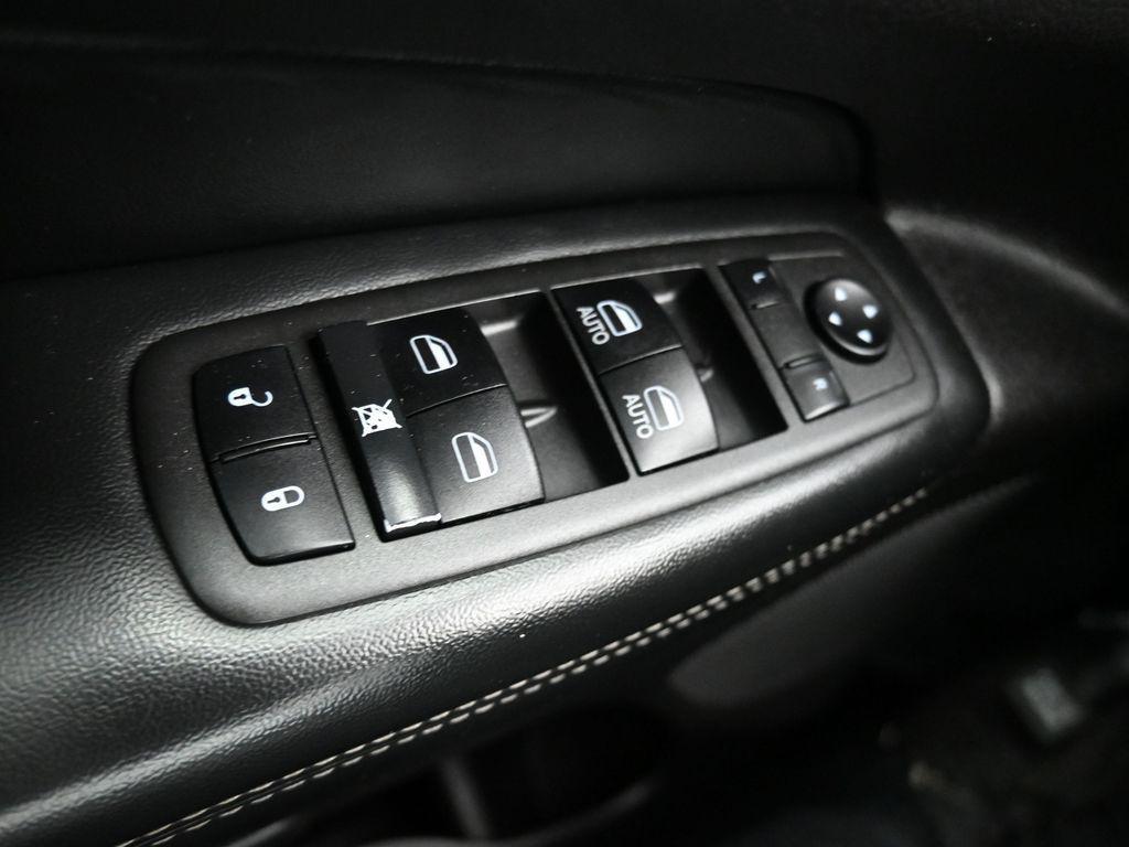 used 2021 Jeep Grand Cherokee car, priced at $24,275
