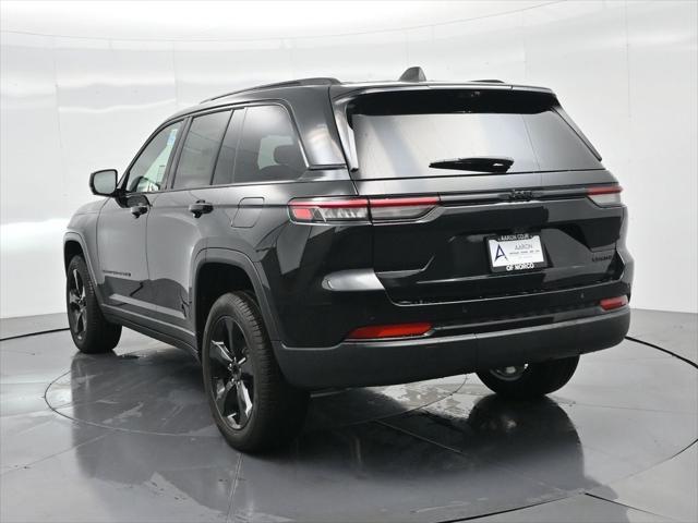 new 2025 Jeep Grand Cherokee car, priced at $47,985