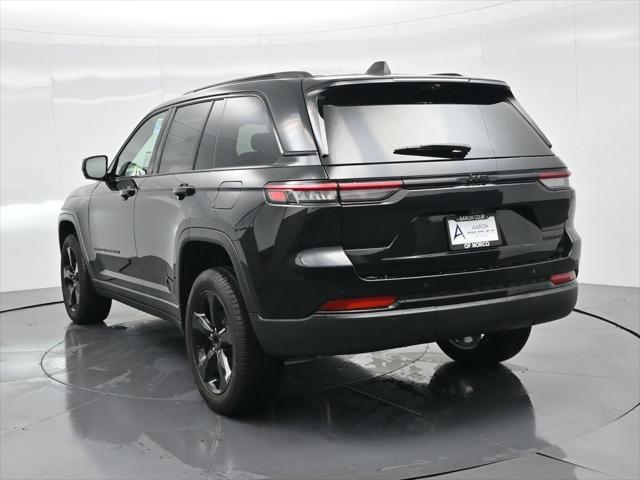 new 2025 Jeep Grand Cherokee car, priced at $48,235