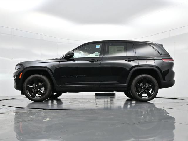 new 2025 Jeep Grand Cherokee car, priced at $47,985