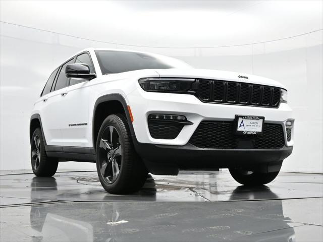 new 2025 Jeep Grand Cherokee car, priced at $44,945