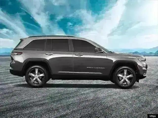 new 2024 Jeep Grand Cherokee car, priced at $35,695