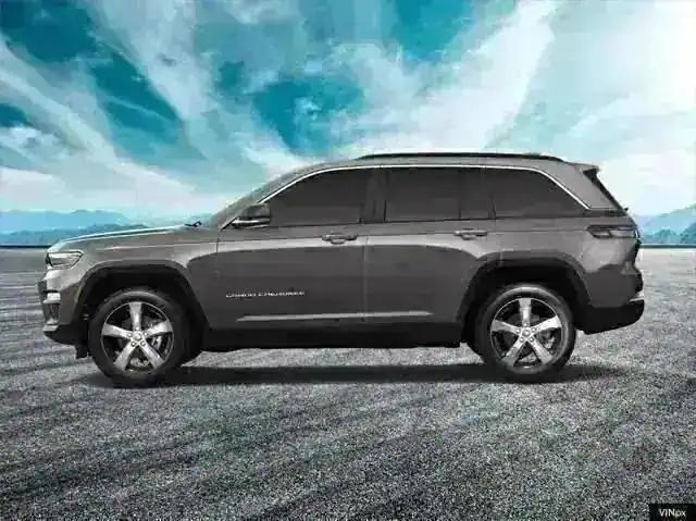 new 2024 Jeep Grand Cherokee car, priced at $35,695