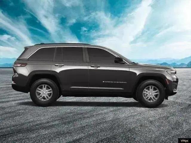 new 2024 Jeep Grand Cherokee car, priced at $37,215