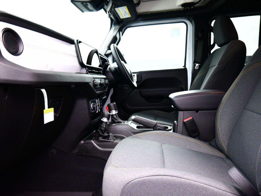 new 2025 Jeep Wrangler car, priced at $43,605