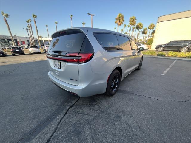 used 2023 Chrysler Pacifica Hybrid car, priced at $35,049