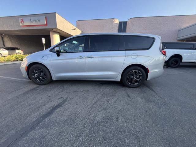 used 2023 Chrysler Pacifica Hybrid car, priced at $35,049