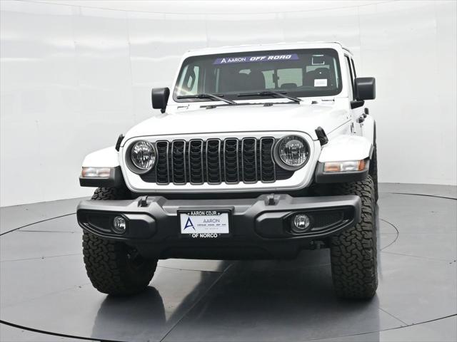 new 2025 Jeep Gladiator car, priced at $43,907