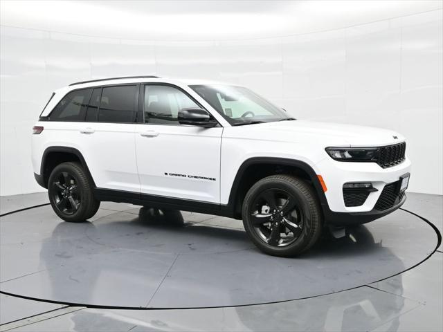 new 2025 Jeep Grand Cherokee car, priced at $46,925