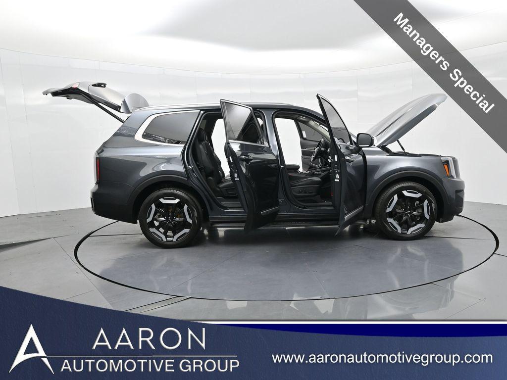 used 2024 Kia Telluride car, priced at $31,944