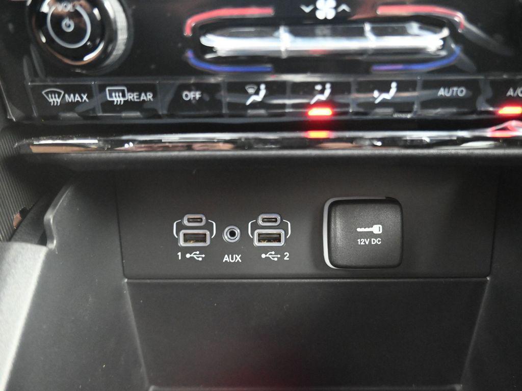 new 2025 Jeep Grand Cherokee car, priced at $32,210