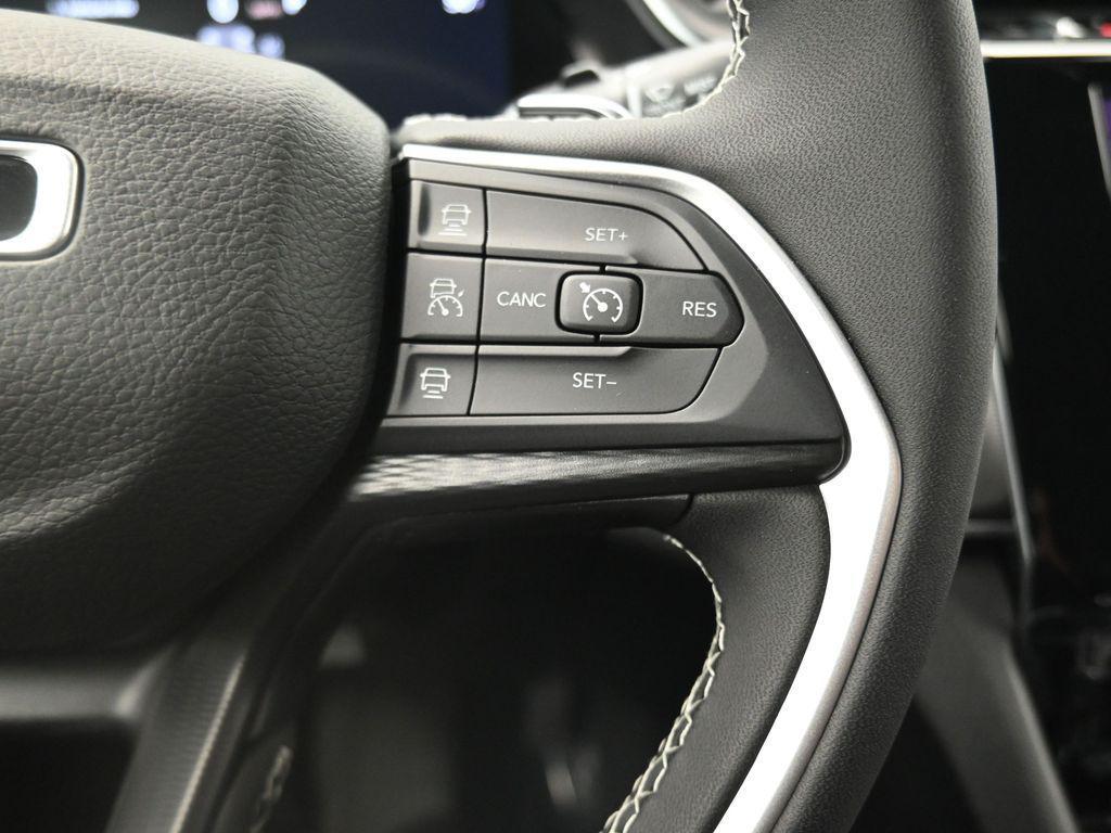 new 2025 Jeep Grand Cherokee car, priced at $32,210