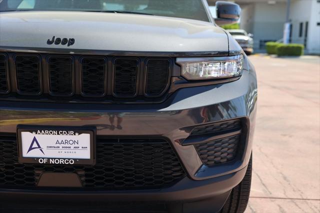 new 2024 Jeep Grand Cherokee car, priced at $40,670