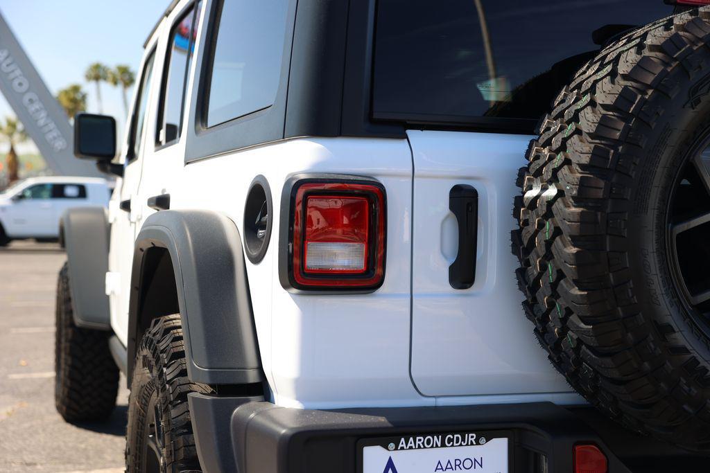 new 2025 Jeep Wrangler car, priced at $46,974