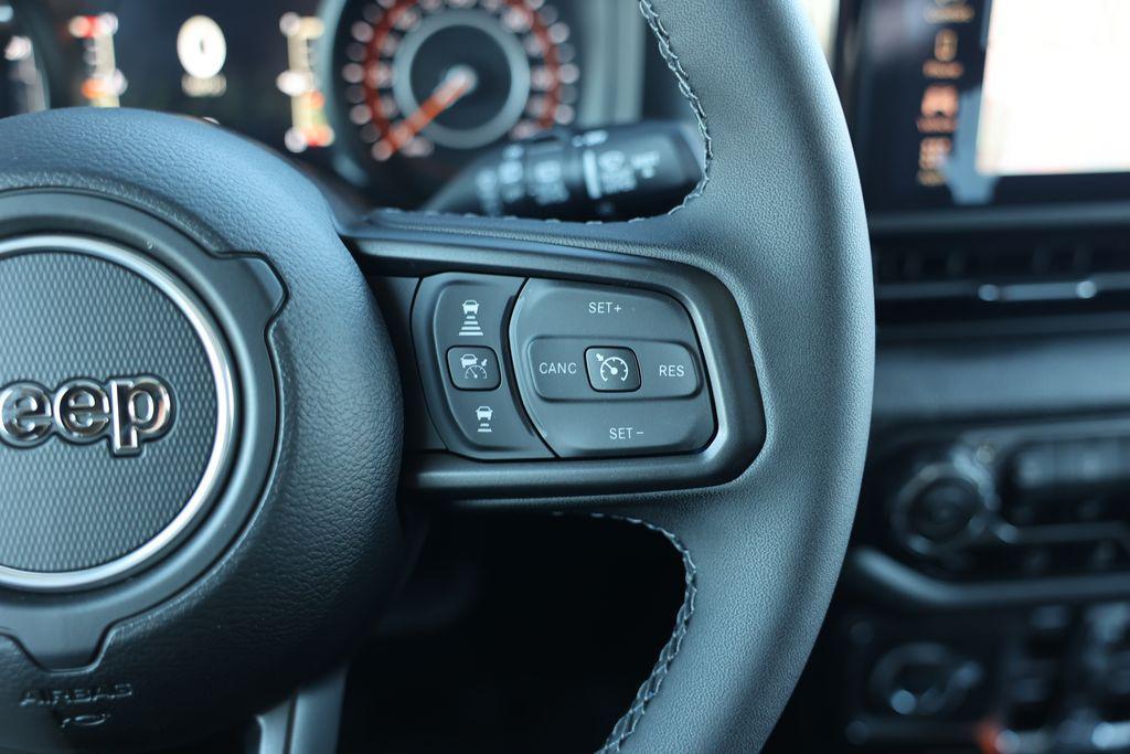 new 2025 Jeep Wrangler car, priced at $46,974