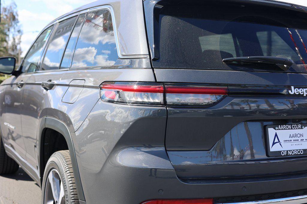 new 2024 Jeep Grand Cherokee car, priced at $42,484