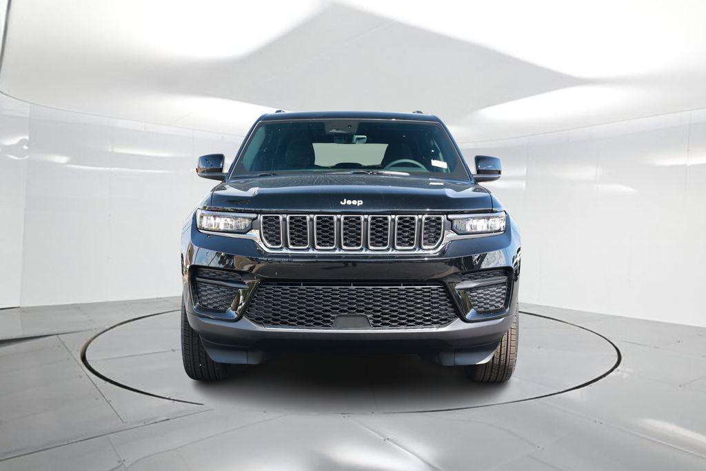 new 2025 Jeep Grand Cherokee car, priced at $29,050
