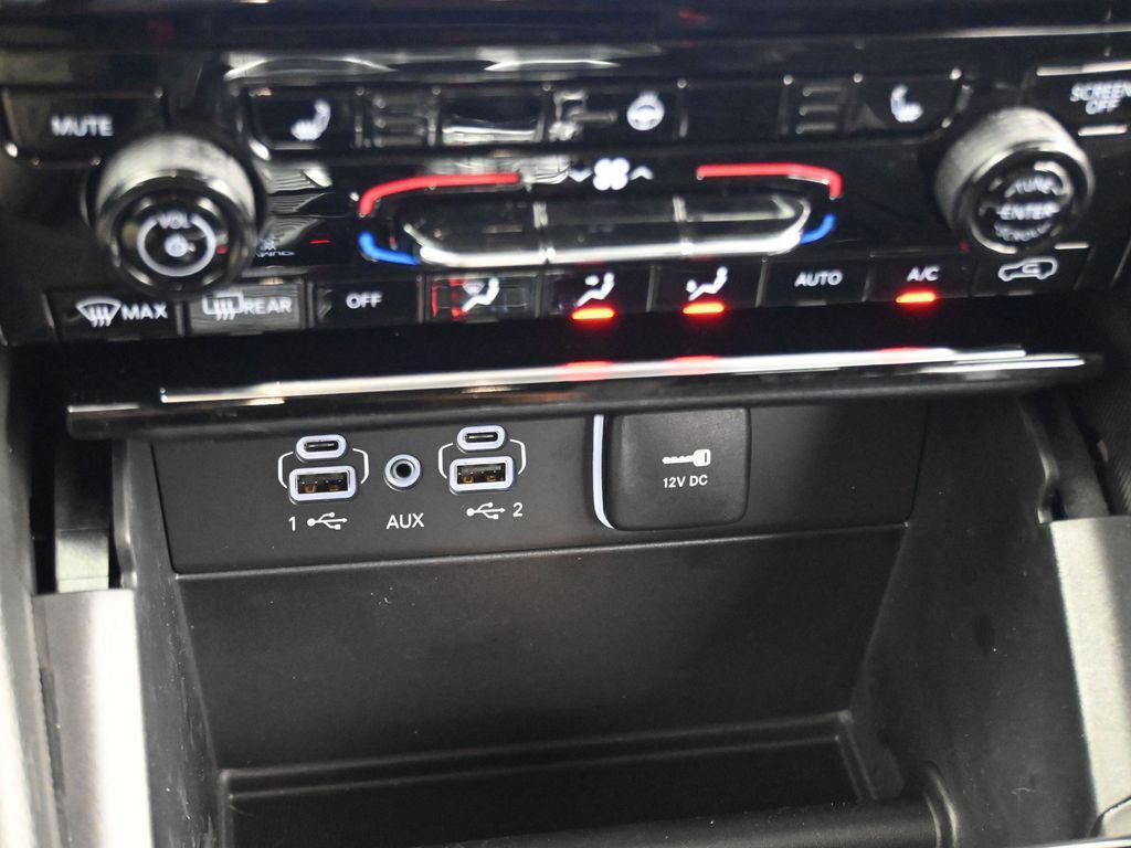 new 2025 Jeep Grand Cherokee car