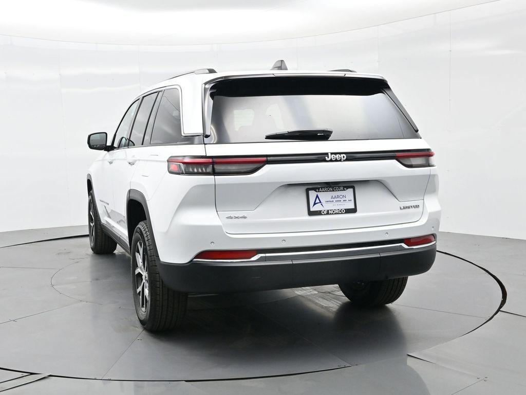 new 2025 Jeep Grand Cherokee car