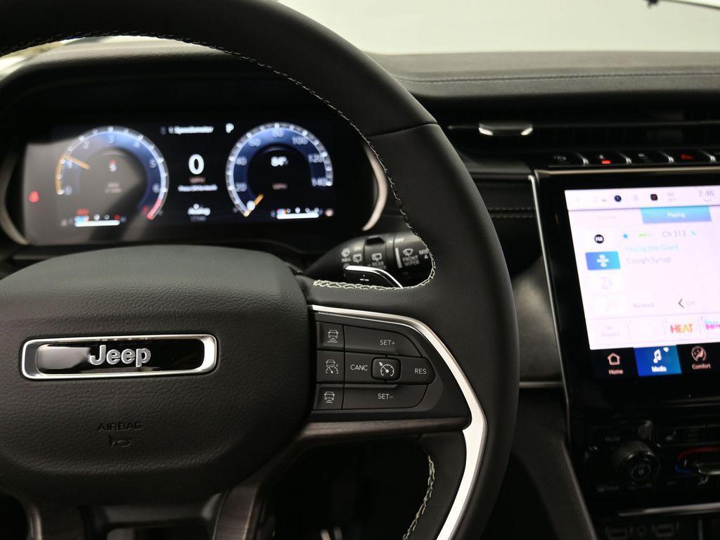 new 2025 Jeep Grand Cherokee car