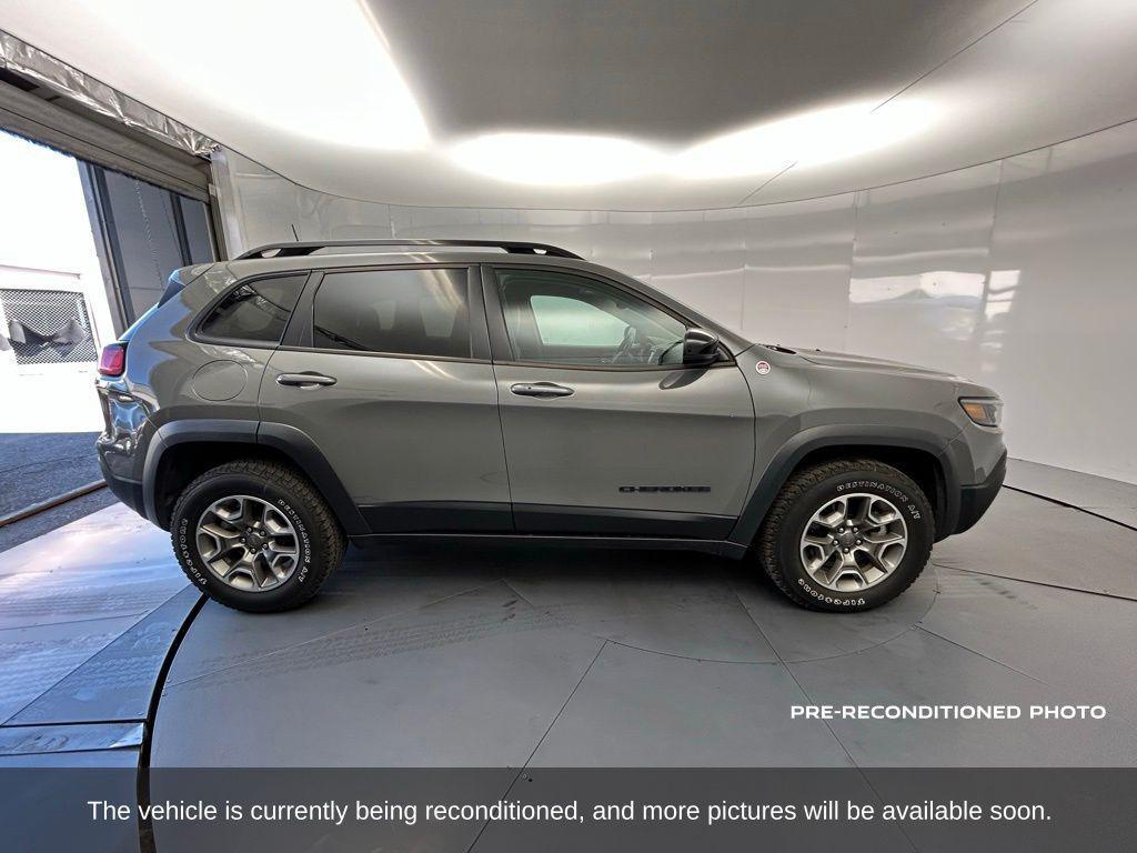used 2023 Jeep Cherokee car, priced at $24,999