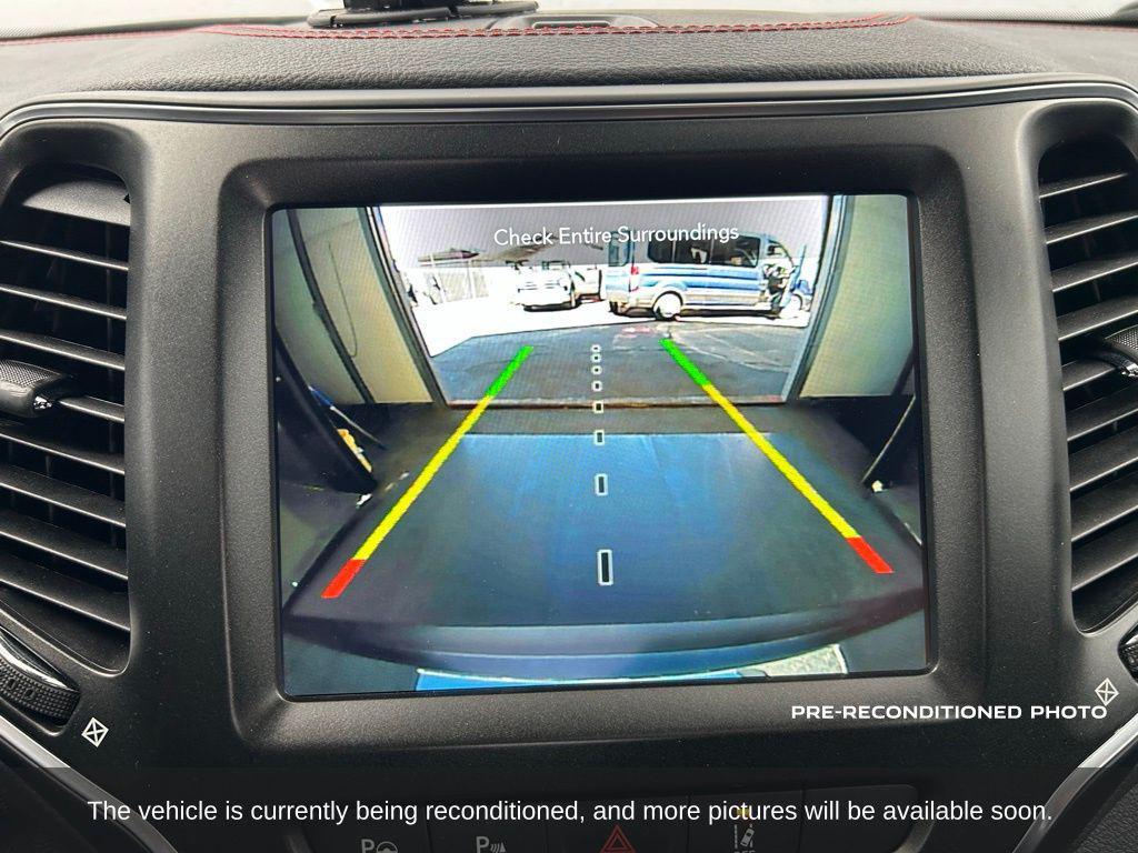 used 2023 Jeep Cherokee car, priced at $24,999