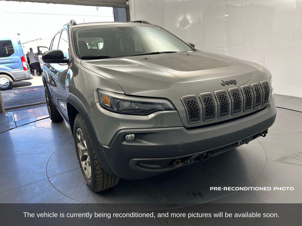 used 2023 Jeep Cherokee car, priced at $24,999