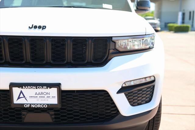 new 2024 Jeep Grand Cherokee car, priced at $45,195