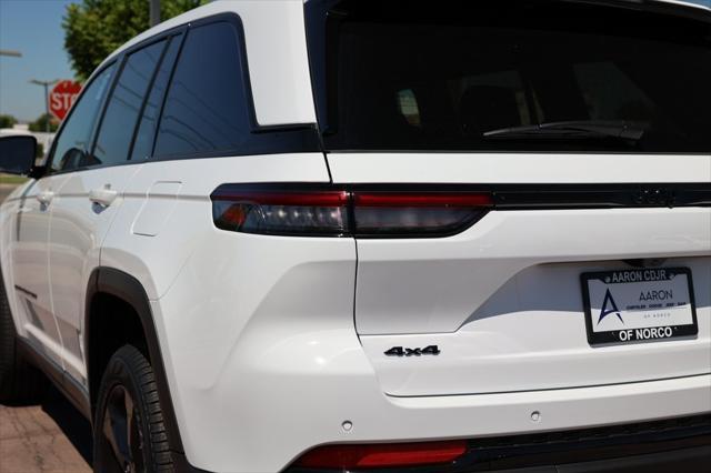 new 2024 Jeep Grand Cherokee car, priced at $45,195