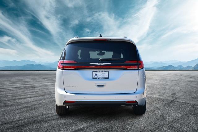 new 2024 Chrysler Pacifica car, priced at $43,375