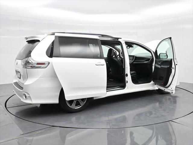 used 2019 Toyota Sienna car, priced at $25,236