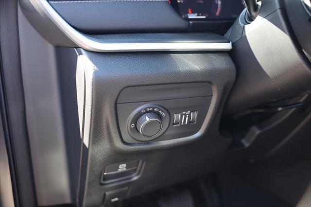 new 2025 Jeep Grand Cherokee car, priced at $34,600