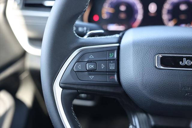 new 2025 Jeep Grand Cherokee car, priced at $34,600