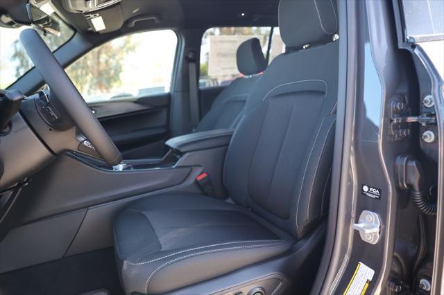 new 2025 Jeep Grand Cherokee car, priced at $34,600