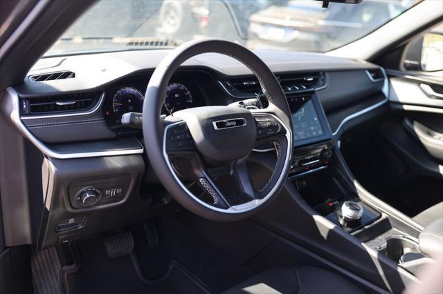 new 2025 Jeep Grand Cherokee car, priced at $34,600