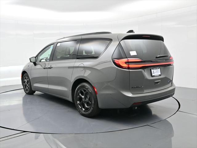 new 2025 Chrysler Pacifica Hybrid car, priced at $56,800