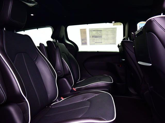 new 2025 Chrysler Pacifica Hybrid car, priced at $56,800