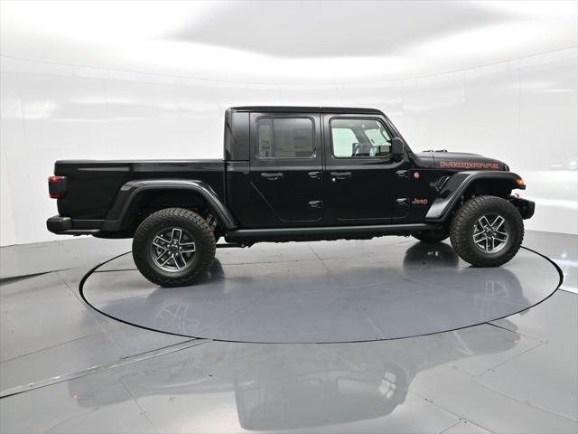 new 2025 Jeep Gladiator car, priced at $59,495